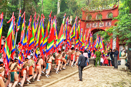 Tour Du Lịch Đền Mẫu Âu Cơ - Đền Hùng - Hát Xoan 1 Ngày