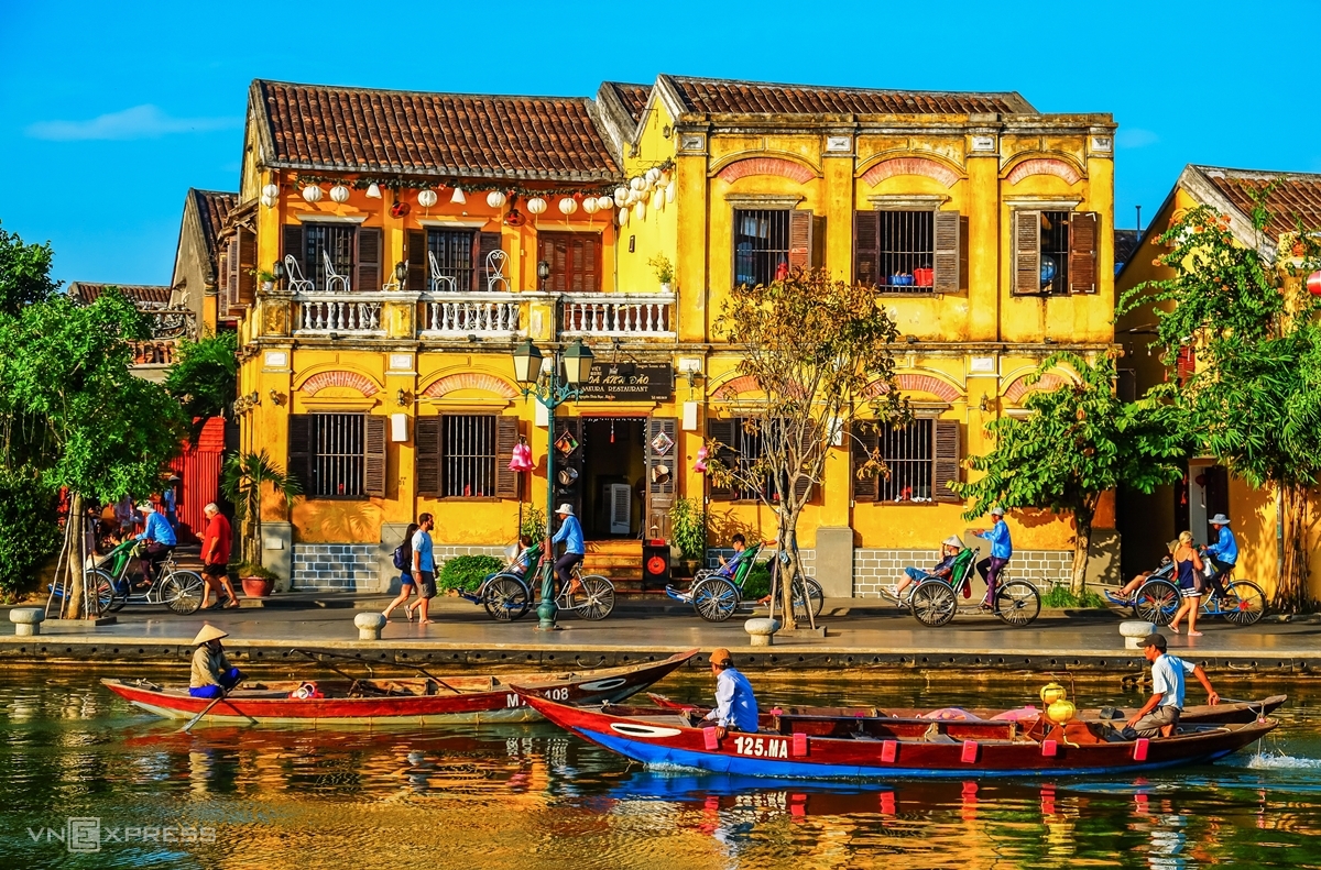 Tour du lịch hành trình Di sản Miền Trung 4 ngày 3 đêm