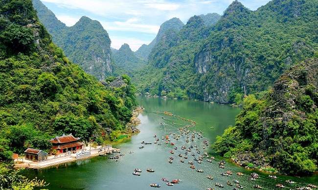 Tour Du Lịch Hoa Lư - Tam Cốc - Bái Đính - Tràng An - 2 Ngày 1 Đêm