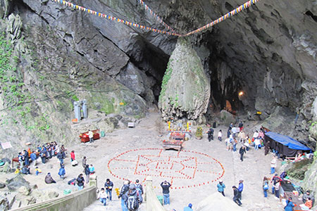 Tour Du Lịch Ninh Bình - Yên Tử - Chùa Hương - 5 Ngày 4 Đêm