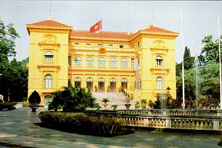Tour Du Lịch Ninh Bình - Yên Tử - Chùa Hương - 5 Ngày 4 Đêm