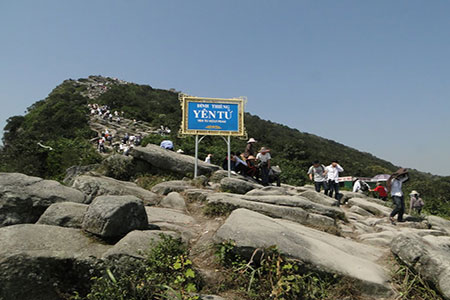 Tour Du Lịch Ninh Bình - Yên Tử - Chùa Hương - 5 Ngày 4 Đêm