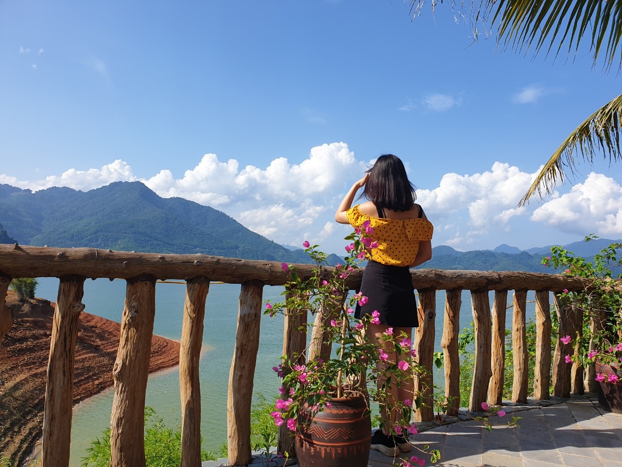 Tour Du Lịch Thuỷ điện Hoà Bình - Mai Châu - Kim Bôi 2 ngày 1 đêm