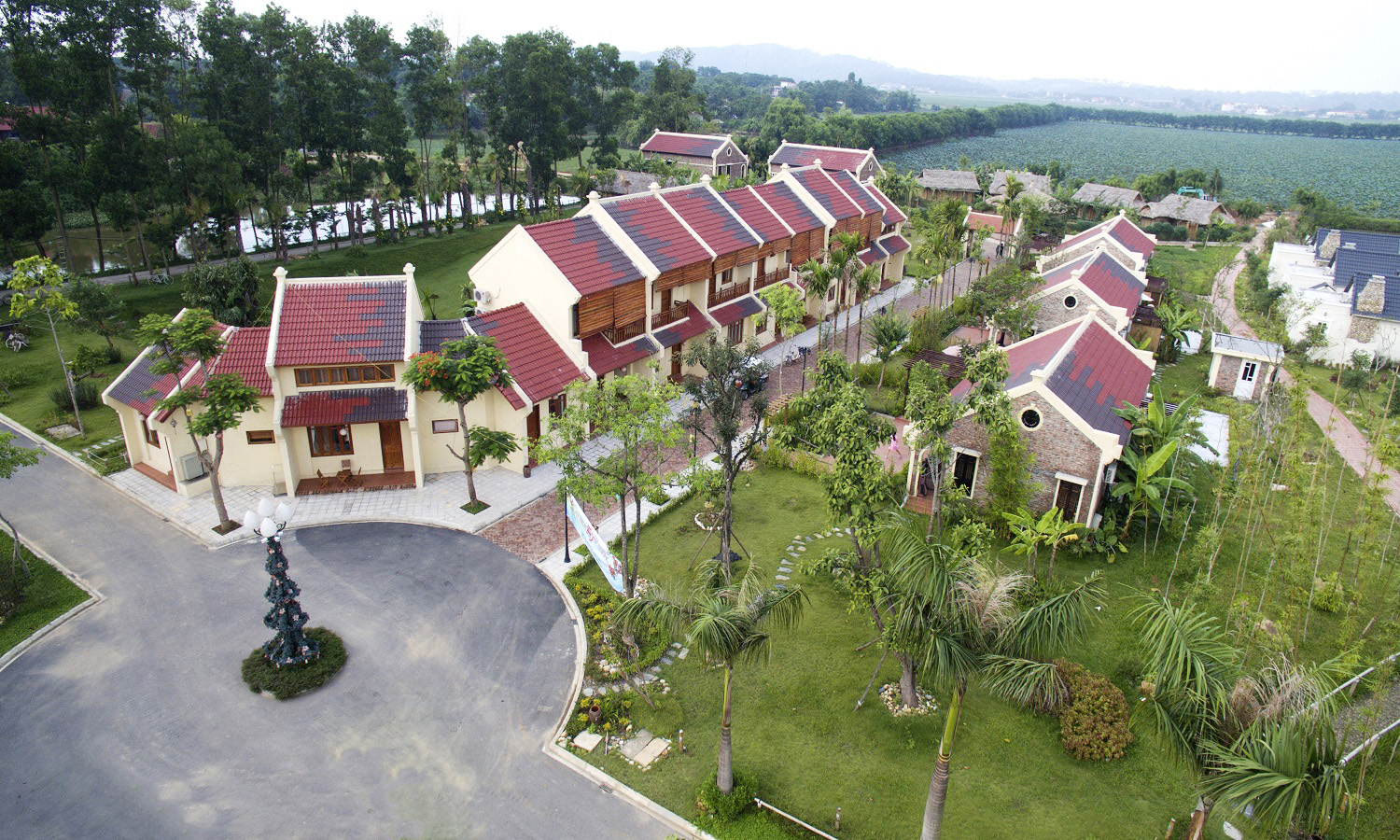 Tour Du Lịch Vườn Vua - Nhạc Đường Bá Phổ Đảo Ngọc Xanh 1 Ngày