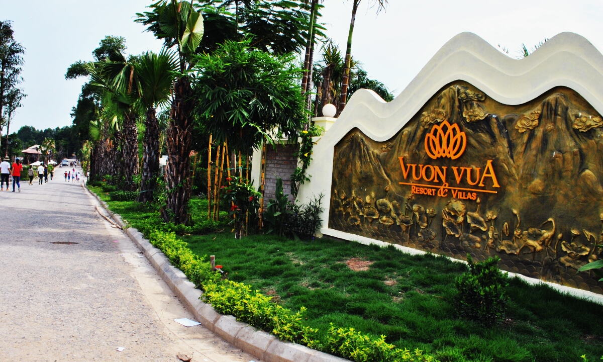 Tour Du Lịch Vườn Vua - Nhạc Đường Bá Phổ Đảo Ngọc Xanh 1 Ngày