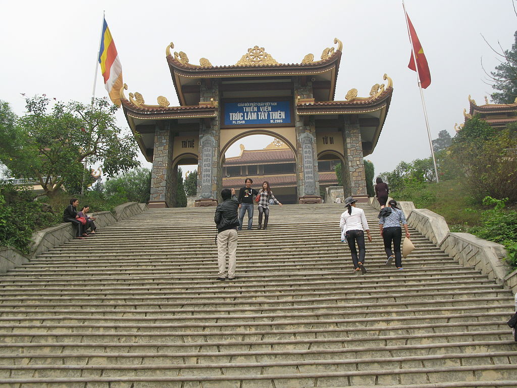 Tour Du LịchTây Thiên - Thiền Viện Trúc Lâm - Tam Đảo 2 ngày 1 đêm