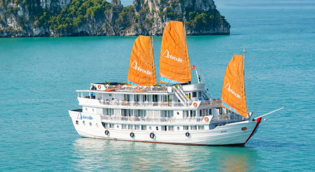 Tour du thuyền Aphrodite 2 ngày 1 đêm