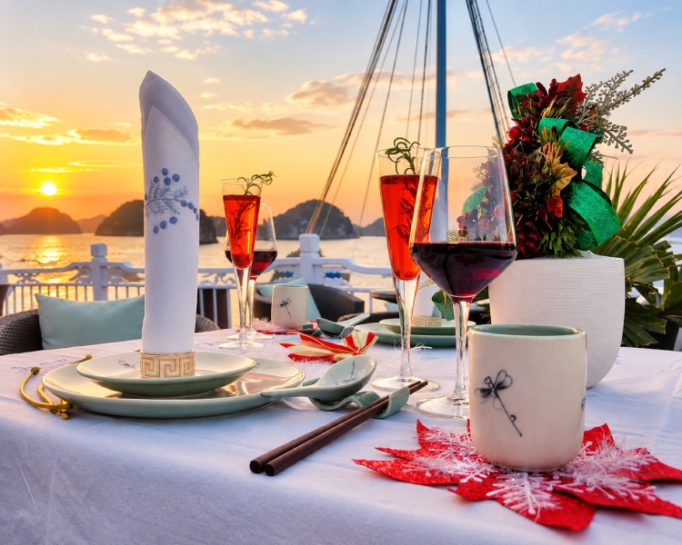 Tour du thuyền Aphrodite 2 ngày 1 đêm