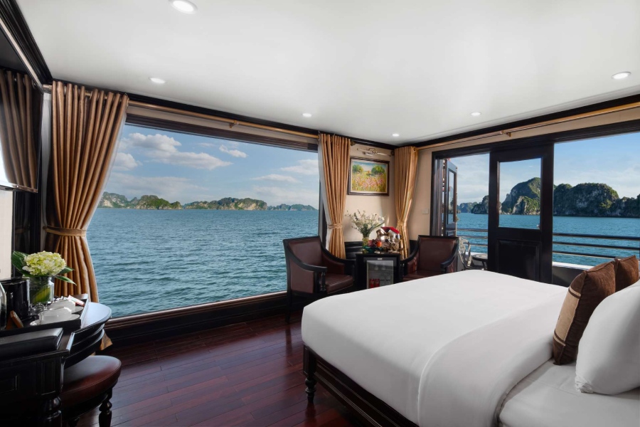 Tour du thuyền Athena Royal 2 ngày 1 đêm