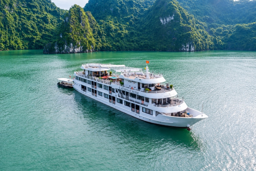Tour du thuyền Athena Royal 2 ngày 1 đêm