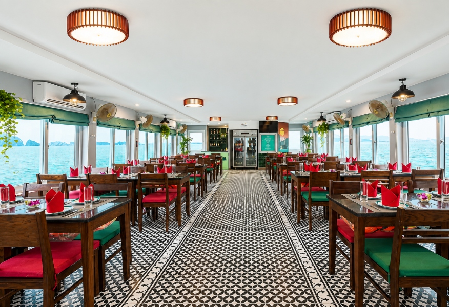 Tour du Thuyền Emeraude 2 ngày 1 đêm