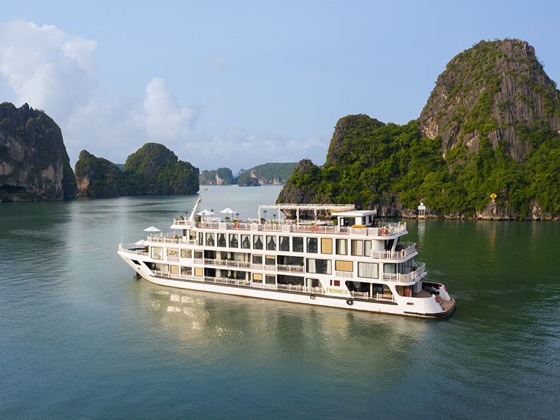 Tour du thuyền Hermes 2 Ngày 1 Đêm