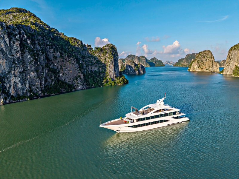 Tour du thuyền Leona Cruises Hạ Long