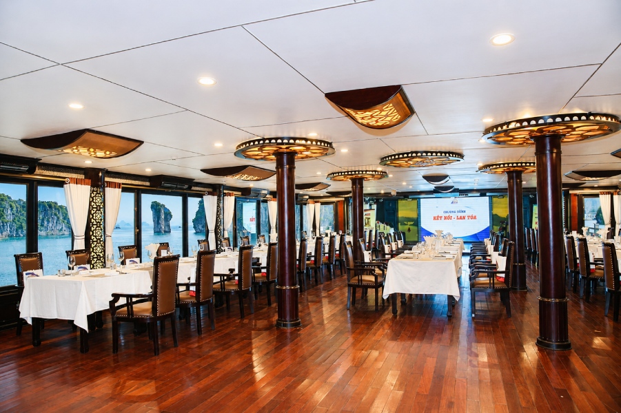 Tour du thuyền Starlight 2 ngày 1 đêm