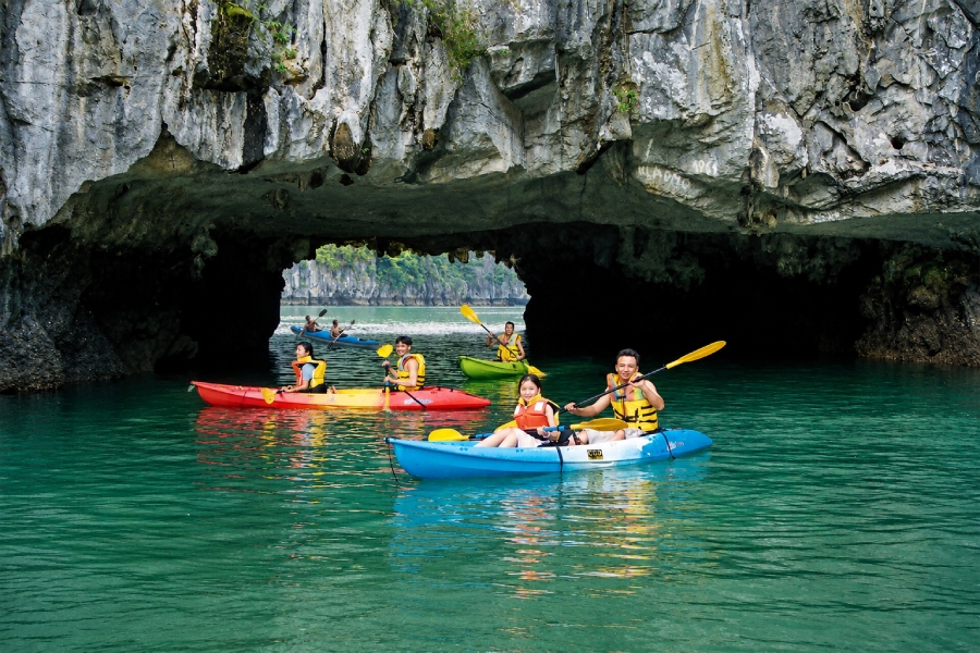 Tour du thuyền Syrena Cruises 2 ngày 1 đêm
