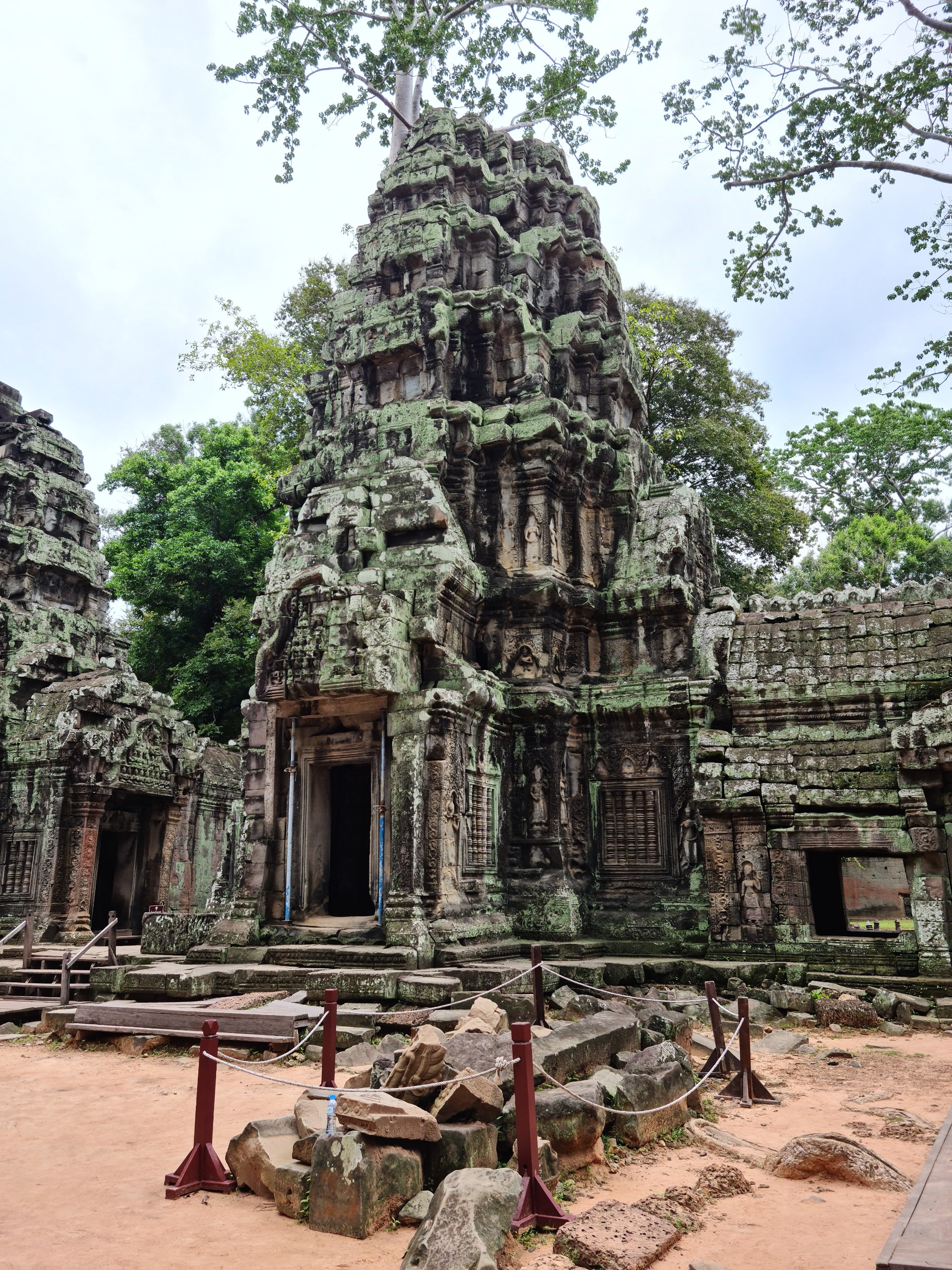 Tour Du Xuân Campuchia