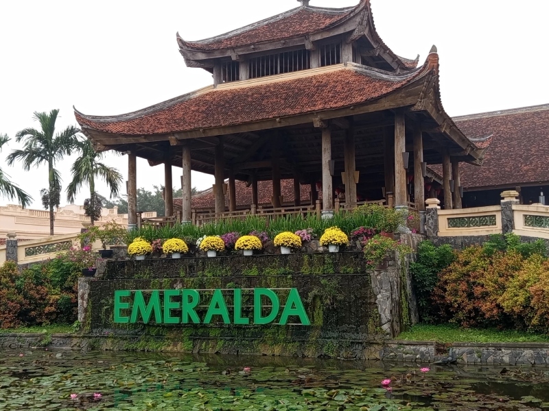 Tour Emeralda Vân Long Resort Ninh Bình 2 ngày 1 đêm giá tốt