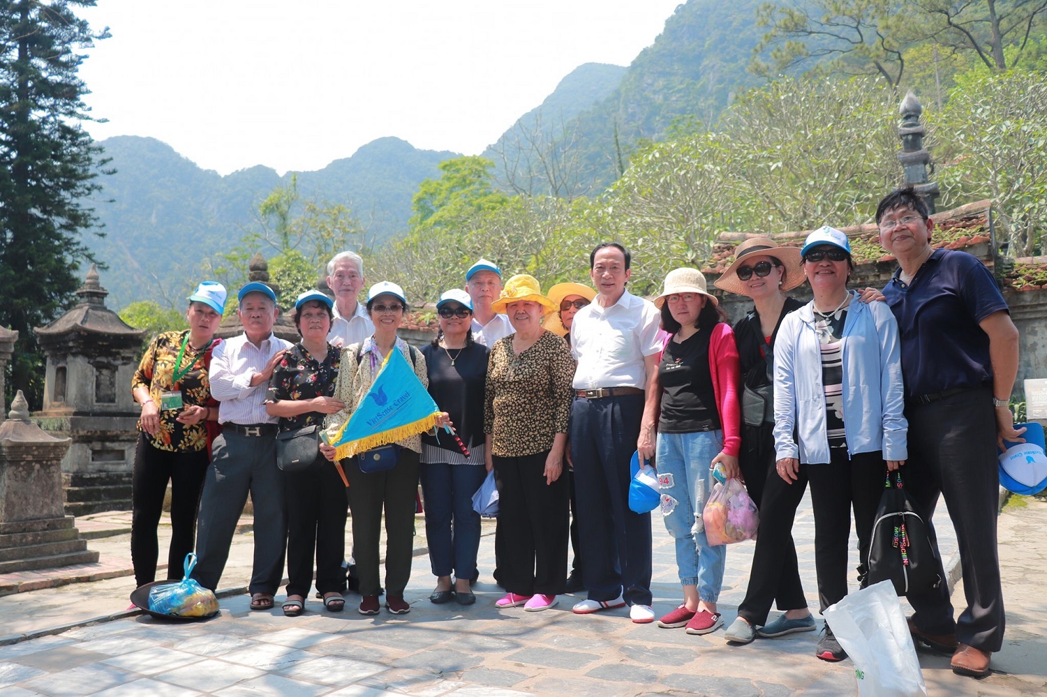 Tour Hạ Long Tết Nguyên Đán: Hà Nội - Bái Đính- Tràng An- Hạ Long - Yên Tử - Sapa - Hà Nội 6 ngày 5 đêm