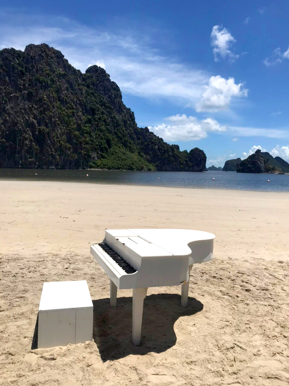 Tour Hang Sửng Sốt- Làng Chài Cửa Vạn-Đông Tiên-Cát Bà 3 ngày