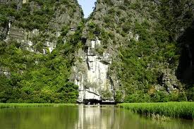 Tour Hoa Lư – Tam Cốc Bích Động – Phát Diệm 2 ngay