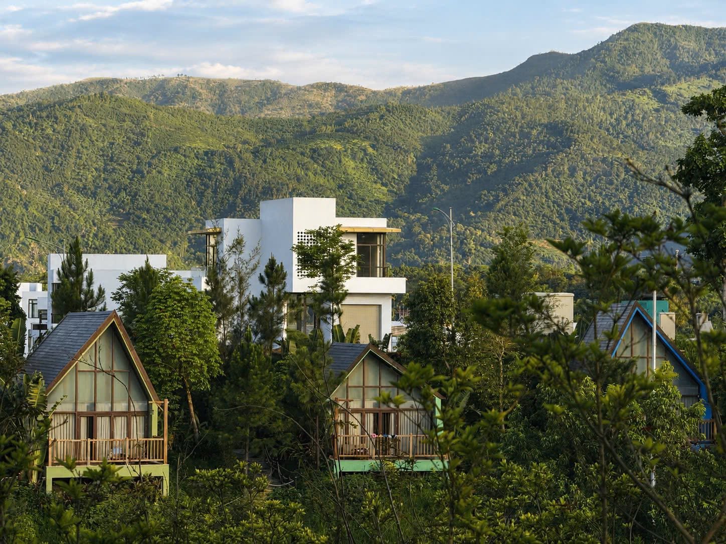 Tour Legacy Hill Resort Villas Hoà Bình 2 ngày 1 đêm giá tốt