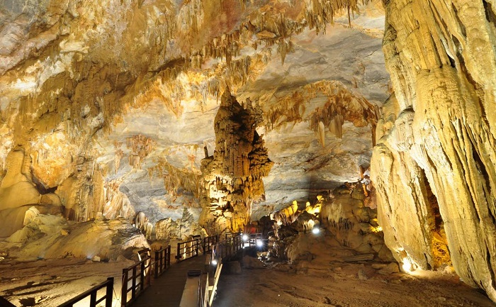 Tour Quảng Bình – Quảng Trị 4 ngày dịp lễ 30/4 và 1/5