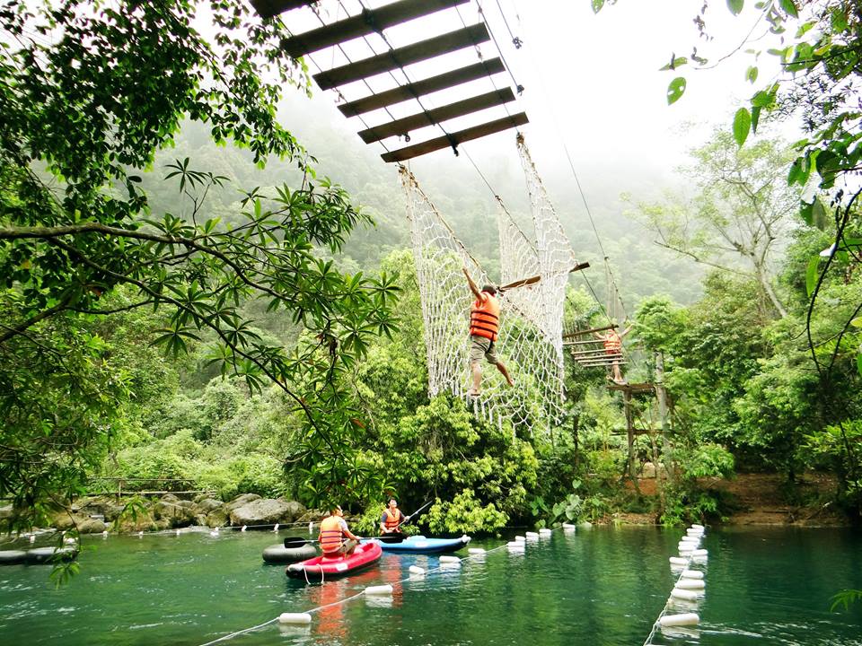 TOUR QUẢNG BÌNH 1 NGÀY Động Phong Nha - Suối Nước Mooc