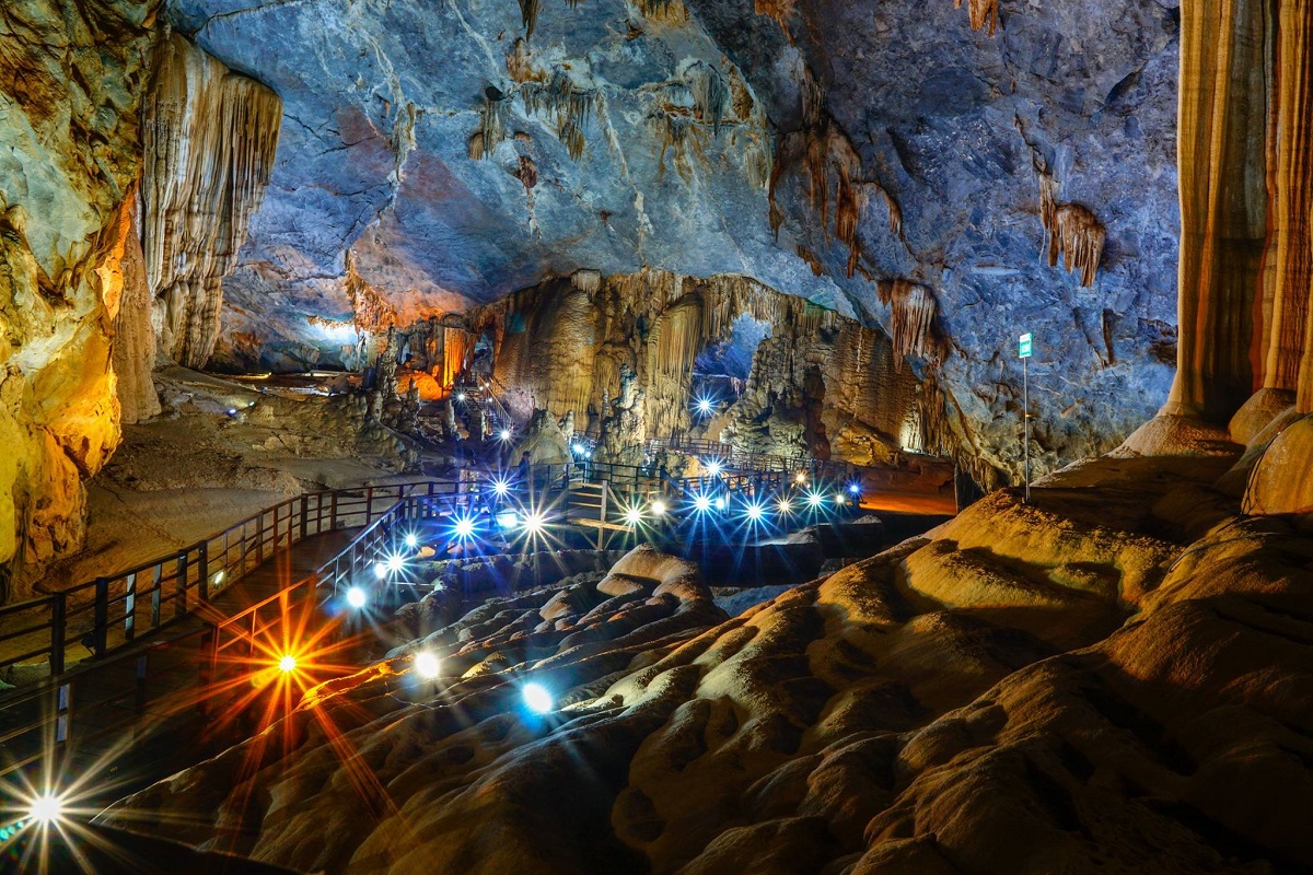 Tour Quảng Bình trọn gói 3 ngày 2 đêm