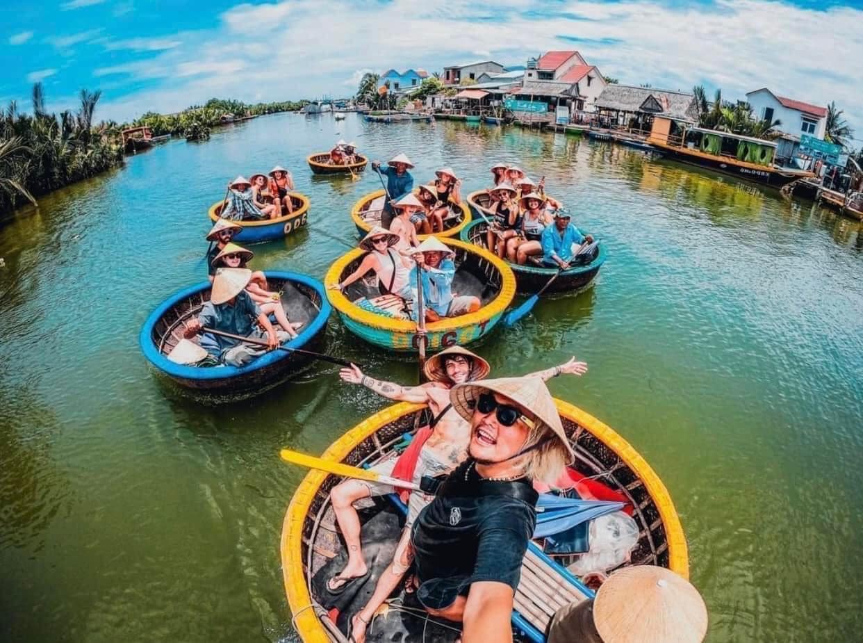 Tour Rừng Dừa Bảy Mẫu