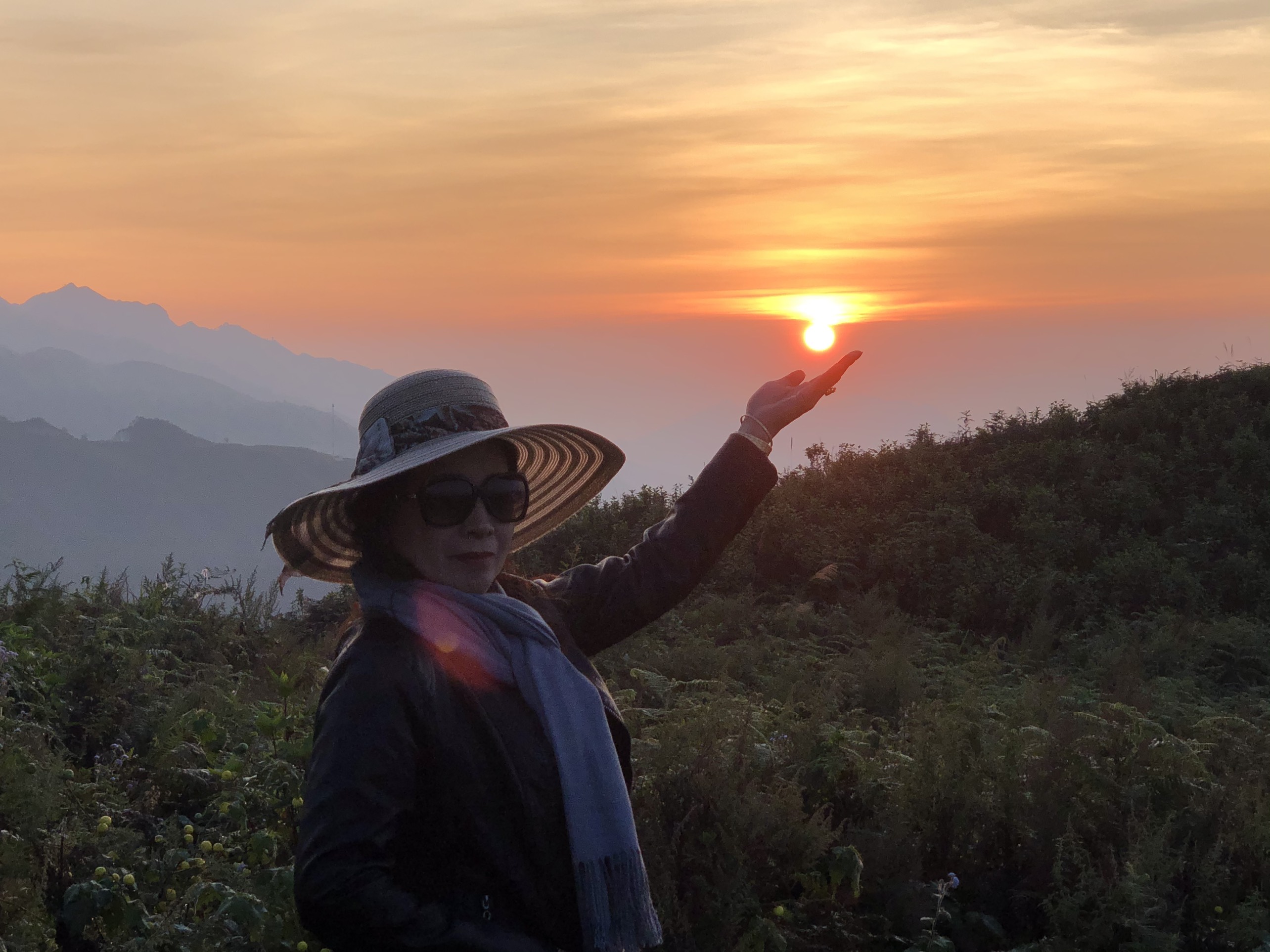 Tour săn mây Tà Xùa – Xím Vàng 2 Ngày 1 đêm giá rẻ nhất