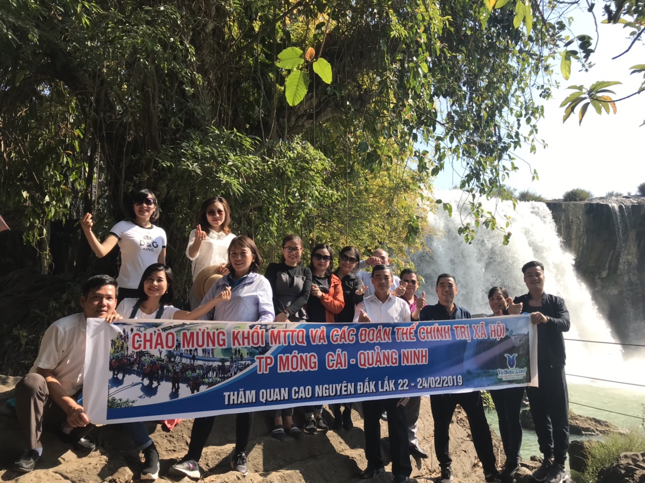 Tour Tây Nguyên 1 ngày: Thác Draynur - Hồ Lăk