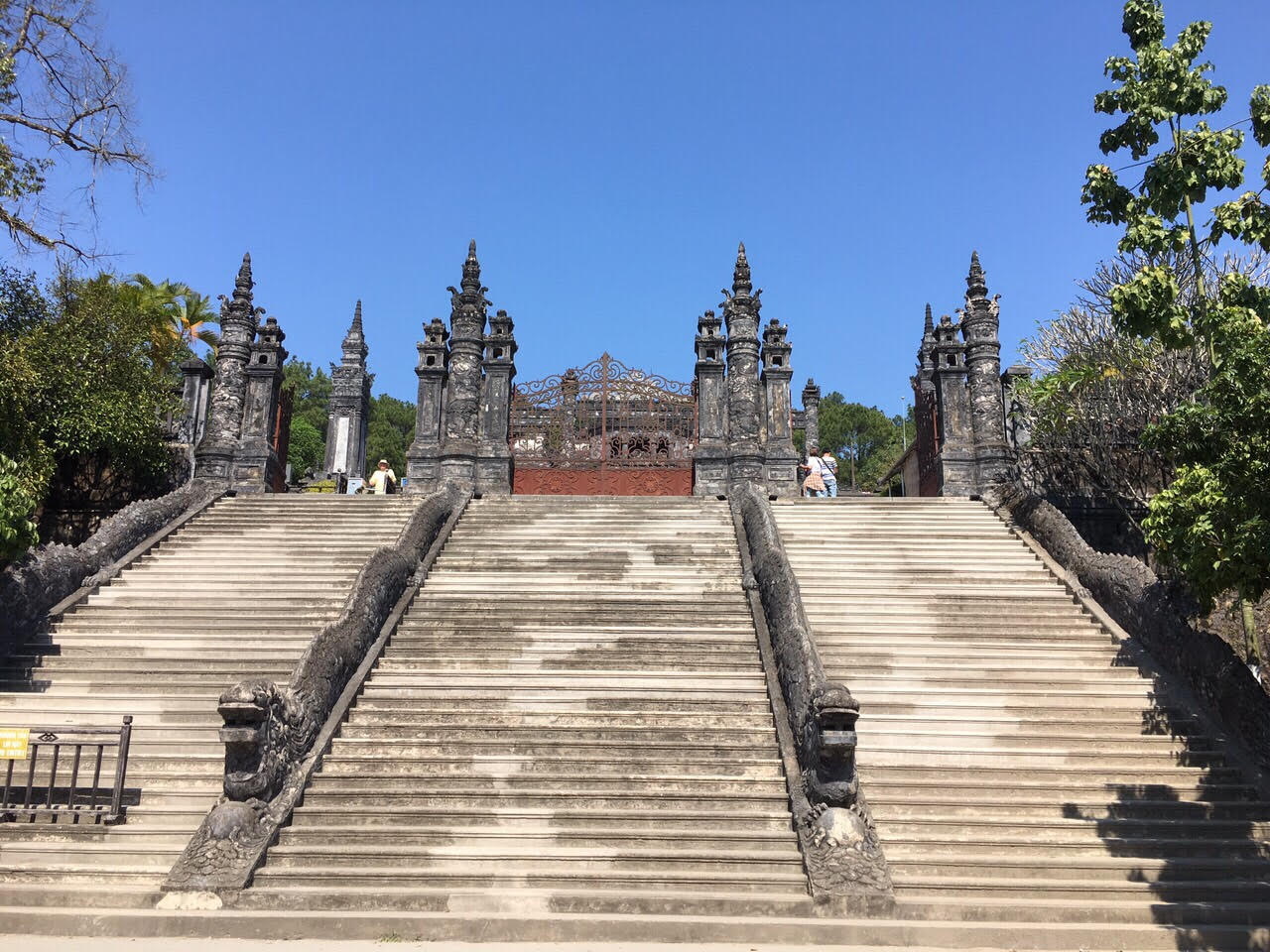 Tour Tết Huế - Phong Nha - Bà Nà - Hội An 4 Ngày