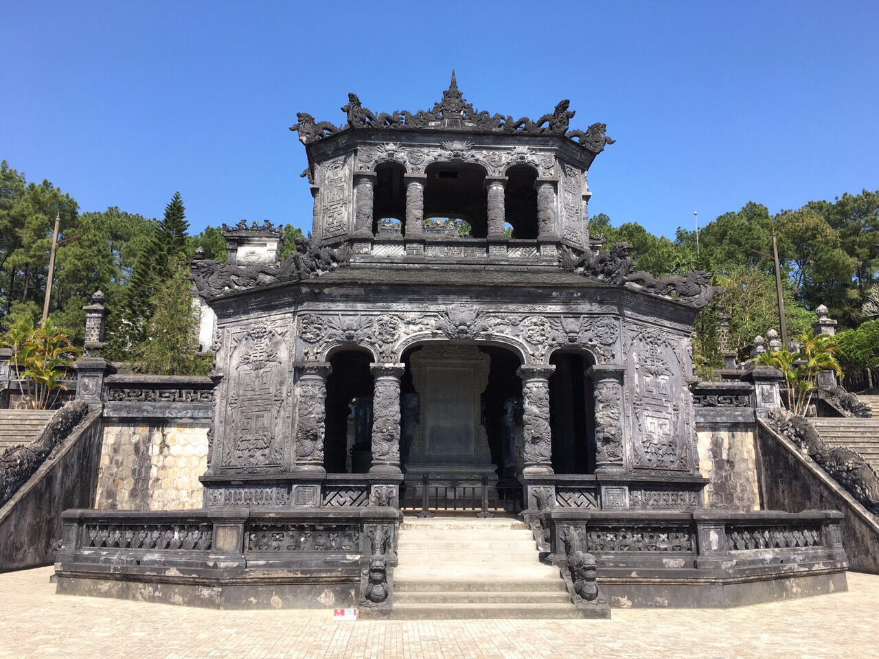 Tour Tết Huế - Phong Nha - Bà Nà - Hội An 4 Ngày