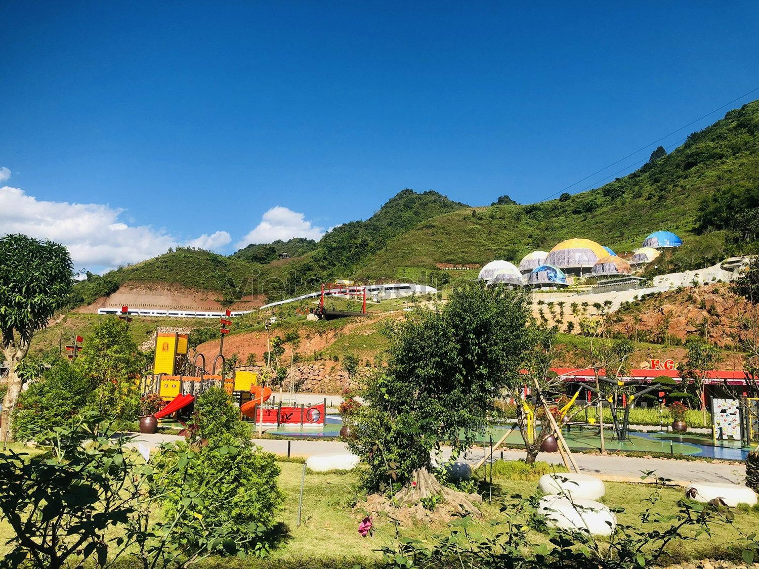 24 giờ trải nghiệm ở Mộc Châu Island xem nó "khủng" thế nào!