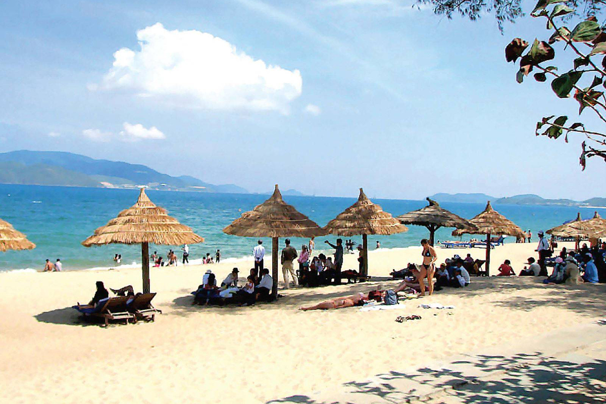 Biển Bãi Cháy