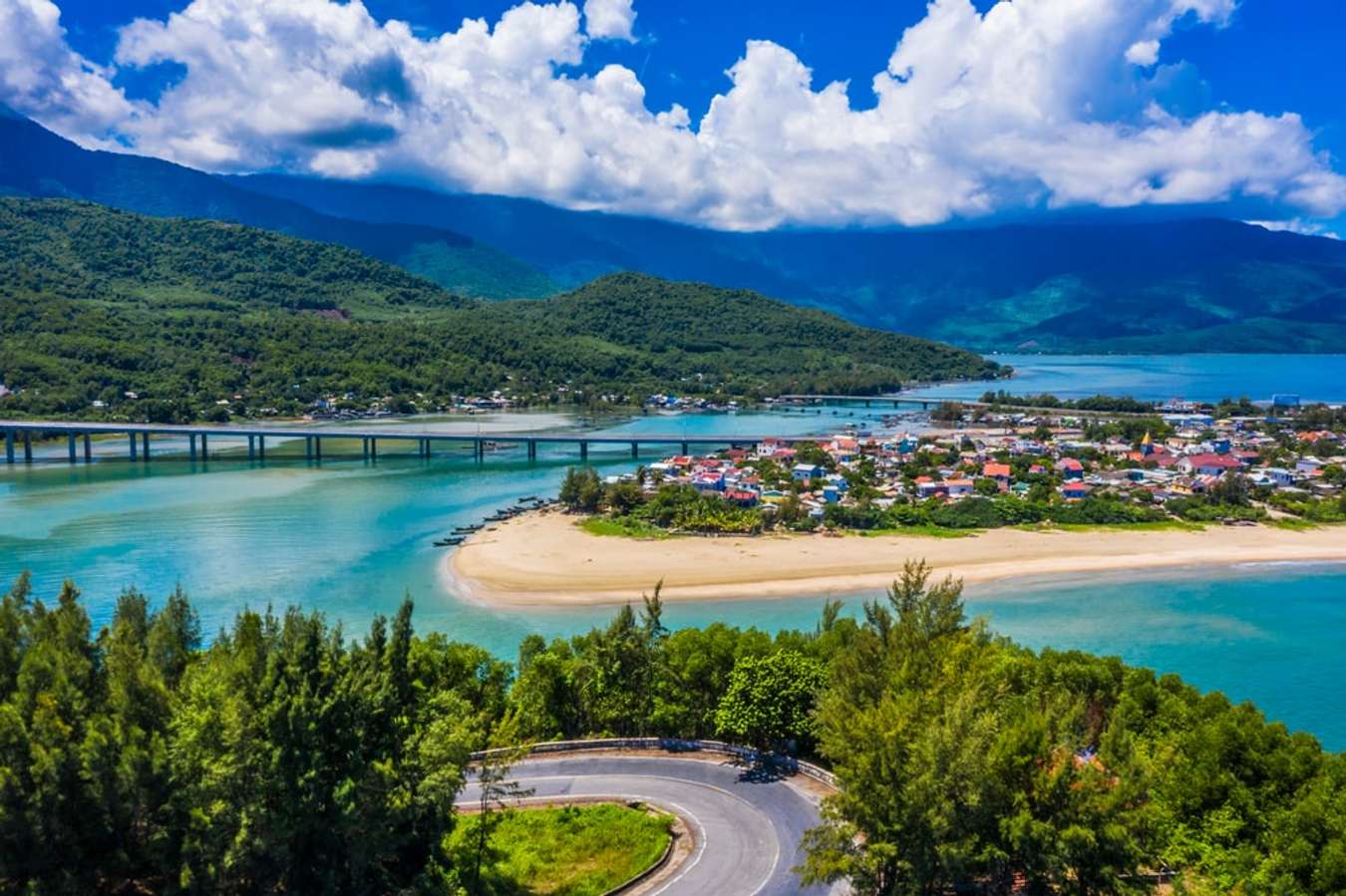 Biển Lăng Cô