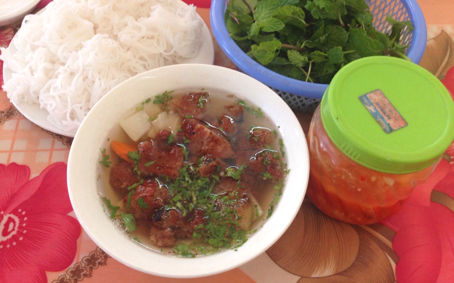 Bún chả Xuân Nguyệt