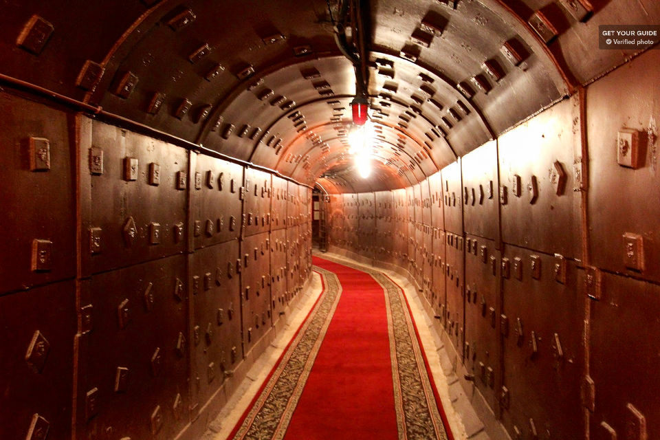 Bunker 42 - Hầm trú bom hạt nhân đầu tiên trên thế giới