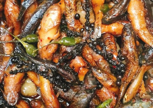 Món ngon đặc sản miền Trung- Cá Bống vùi tro