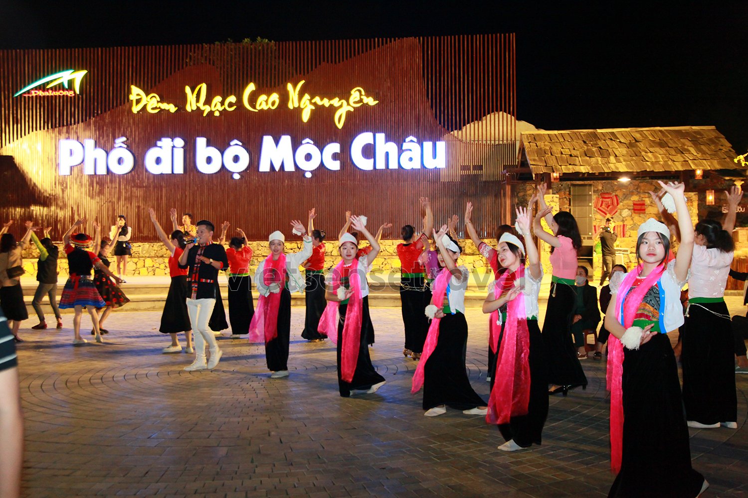 Chợ đêm Mộc Châu hội tụ tinh hoa văn hoá ẩm thực Tây Bắc