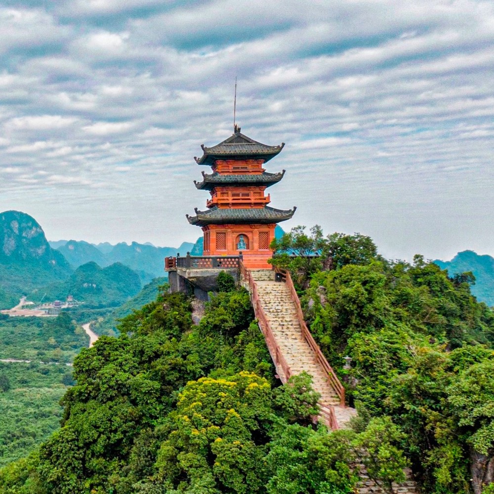 Chùa Ngọc - Núi Thất Tình