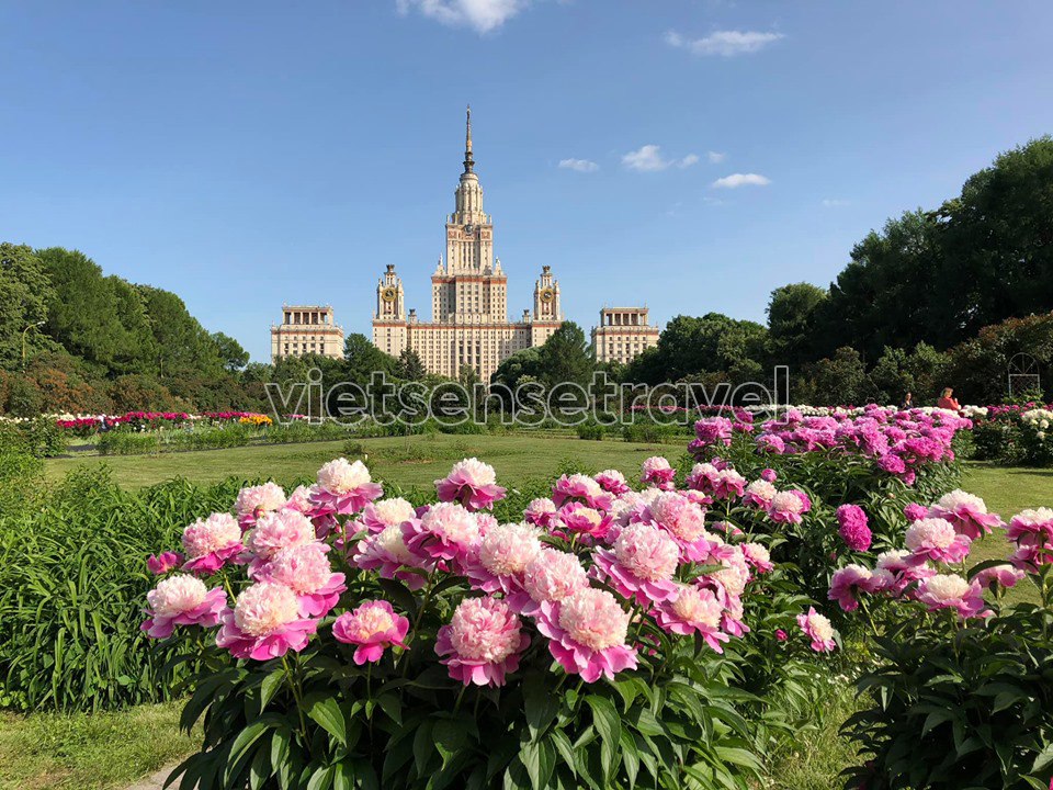 Đại học Lomonosov: Niềm tự hào của giáo dục Nga