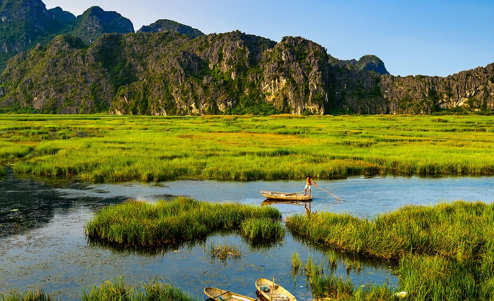 Đầm Vân Long