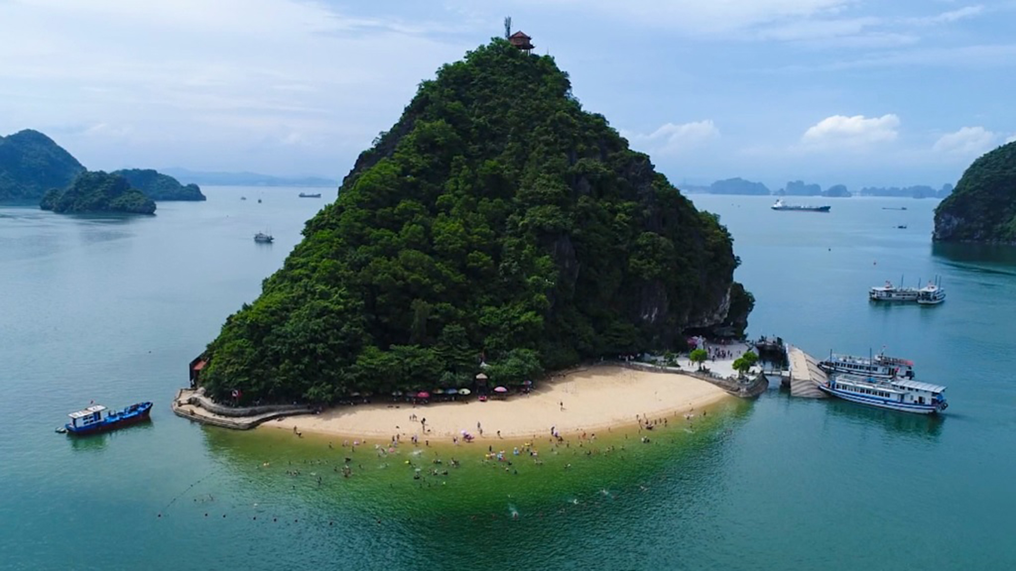 Đảo Ti Tốp -Thưởng thức hòn đảo bình yên giữa Vịnh Hạ Long