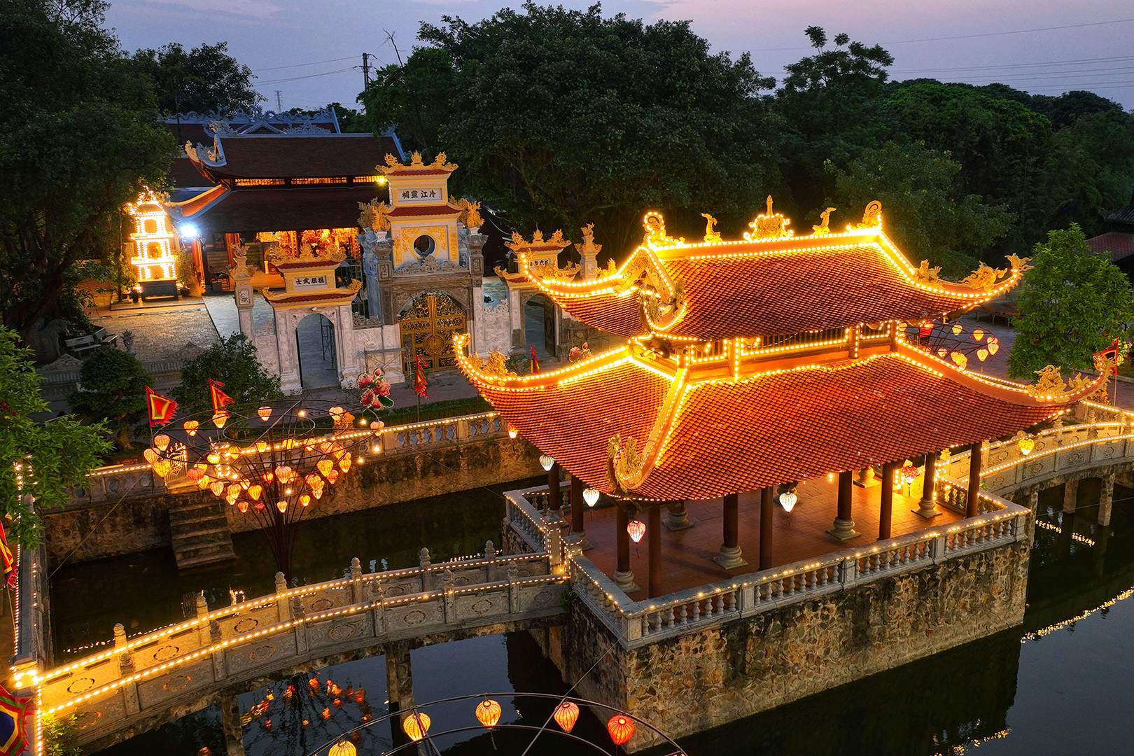 Đền Lảnh Giang (Hà Nam)