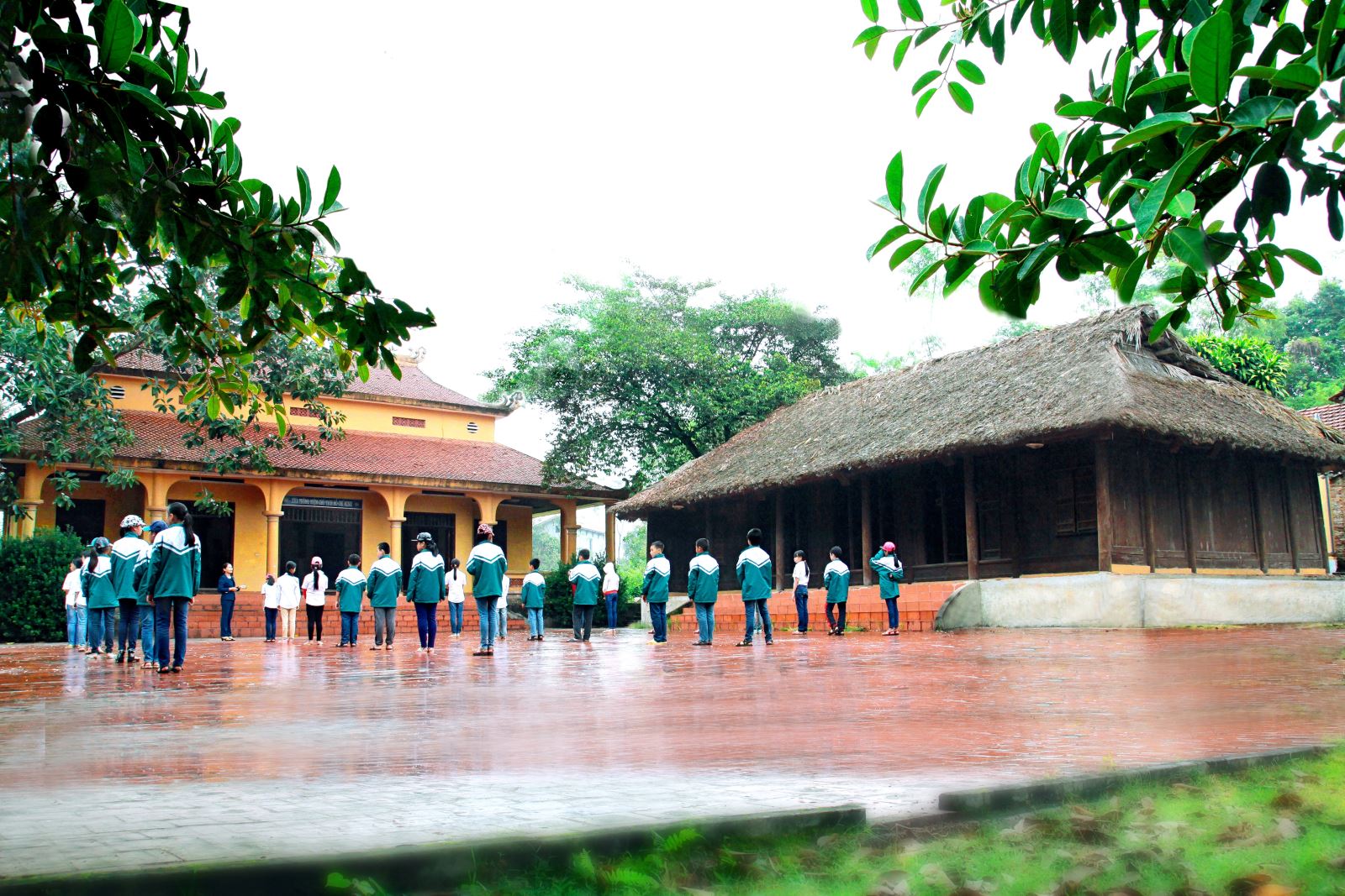 Di Tích Lưu Niệm Chủ tịch Hồ Chí Minh Tại Đền Hùng