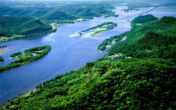 Hướng dẫn du lịch trên dòng sông Yenisei sâu nhất nước Nga