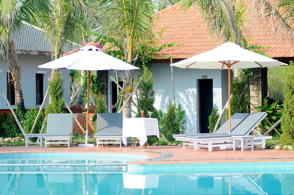 Du Khách Đến Cửa Lò Tăng Cao Vào Dịp Hè