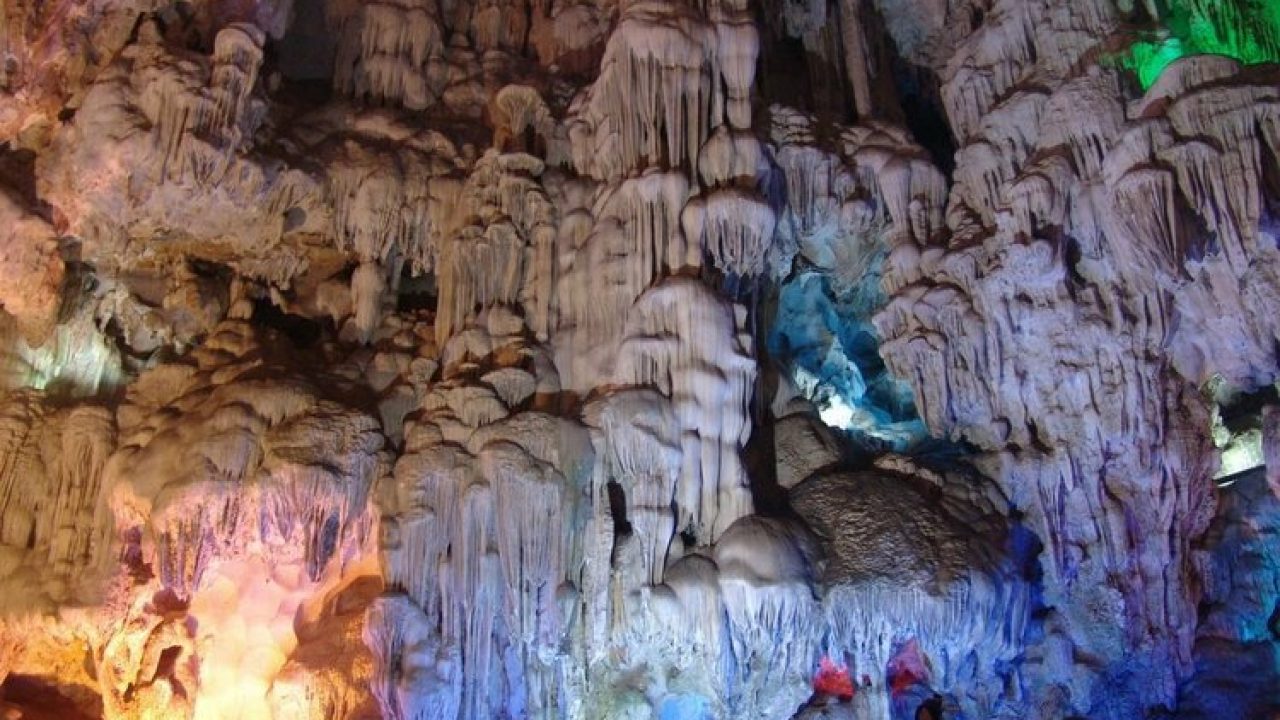 Giới thiệu Động Trung Trang