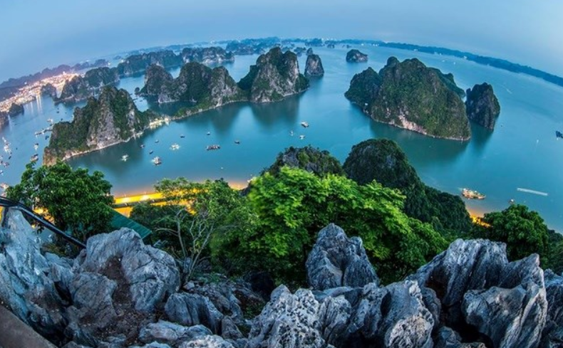Giới thiệu núi Bài Thơ